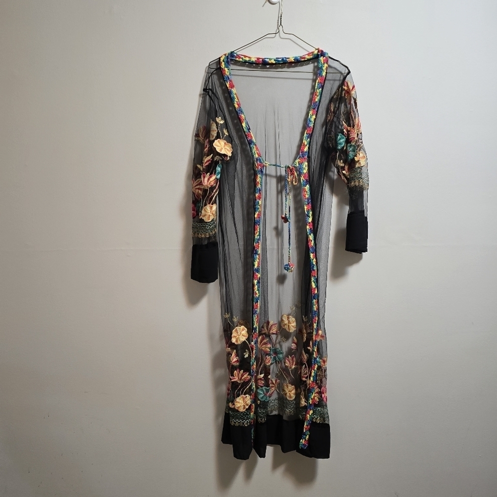 Mesh Floral Embroidered Long Sleeves Sheer Kimono - Picture 5 of 12